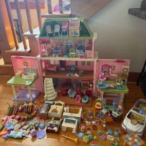 Fisher-Price Loving Family Dollhouse with Furniture, Accessories & Figures – Complete Set